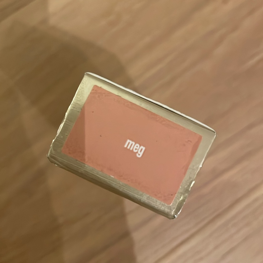 NIB STILA color balm Lipstick / Lip Balm- MEG - Picture 3 of 5